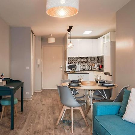 Toy Story Apartment Disneyland Bmyguest Шеси Экстерьер фото